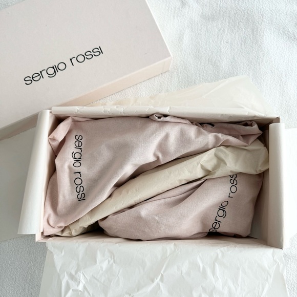 Sergio Rossi Mid-Heel Patent Calfskin Pump Blush 34.5 - Picture 15 of 15